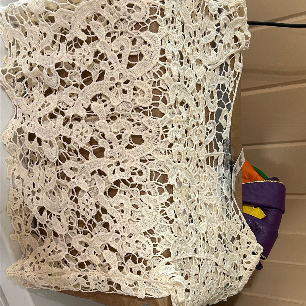 NWT ISSI Cream Crochet Lace Overlay